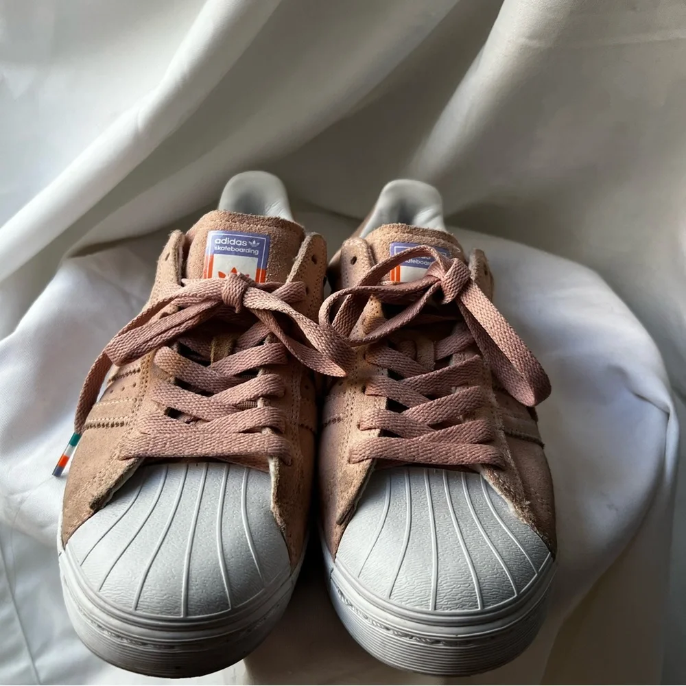 Pink  Superstar Skating Adidas - Picture 2 of 4